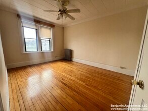 435 Cambridge St, Unit 5 in Cambridge, MA - Foto de edificio - Building Photo