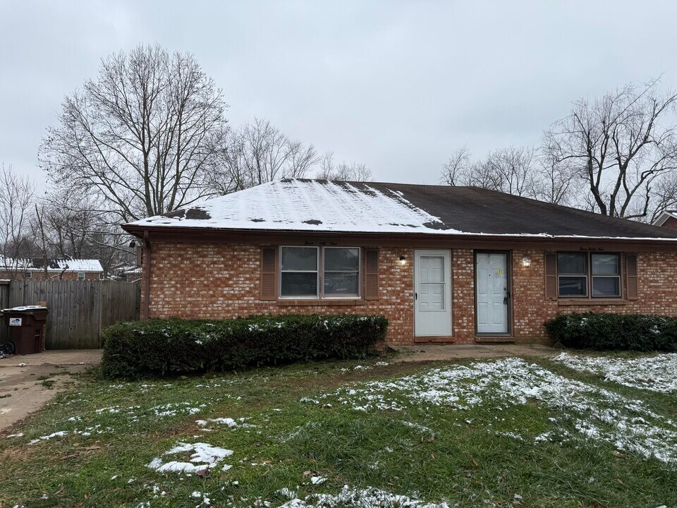 341 Garden Park Dr in Nicholasville, KY - Building Photo