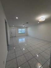 3901 Harwood St in West Palm Beach, FL - Building Photo - Building Photo