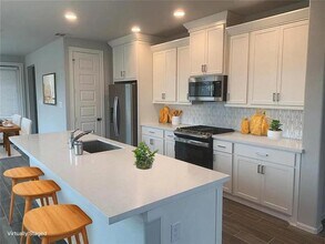 936 Azul Lagoon Dr in Leander, TX - Building Photo - Building Photo