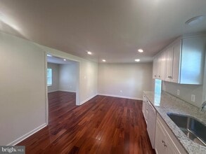 19758 Three Notch Rd in Lexington Park, MD - Building Photo - Building Photo