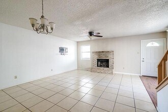 7825 Beauregard Cir, Unit 1 A in Austin, TX - Building Photo - Building Photo
