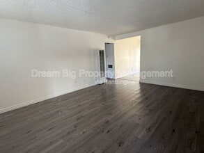 245 Maryknoll Dr in Colton, CA - Building Photo - Building Photo