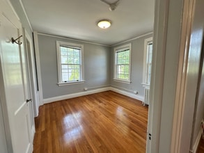 303 N New St in Staunton, VA - Building Photo - Building Photo