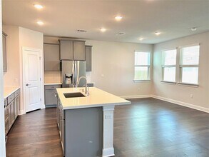 15601 Ellinger Dr in Austin, TX - Building Photo - Building Photo