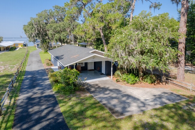 property at 13922 SE 124th St