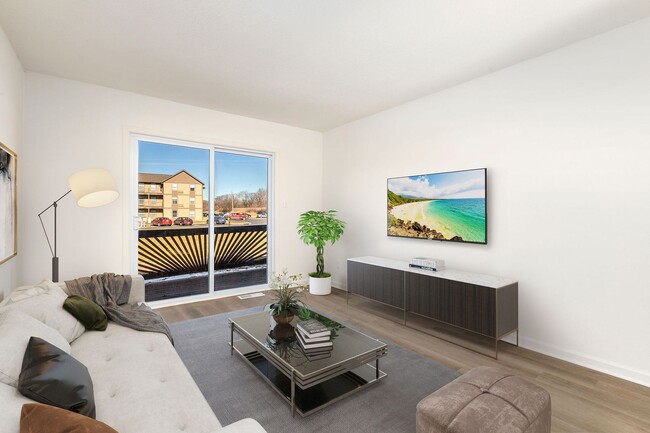 property at 634 S Lakehurst Dr