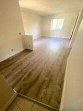 390 N San Antonio Ave in Upland, CA - Building Photo - Building Photo