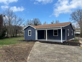 619 Pinewood Ave in Hueytown, AL - Building Photo