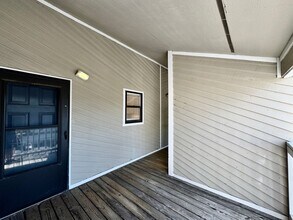 2325 Sea Shell Rd in Virginia Beach, VA - Building Photo - Building Photo