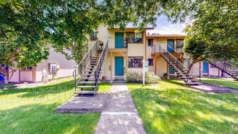 5222 Fulton Rd in Santa Rosa, CA - Building Photo