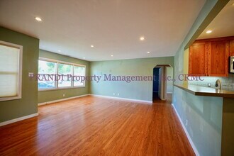 8 Boulevard Ct in Novato, CA - Building Photo - Building Photo