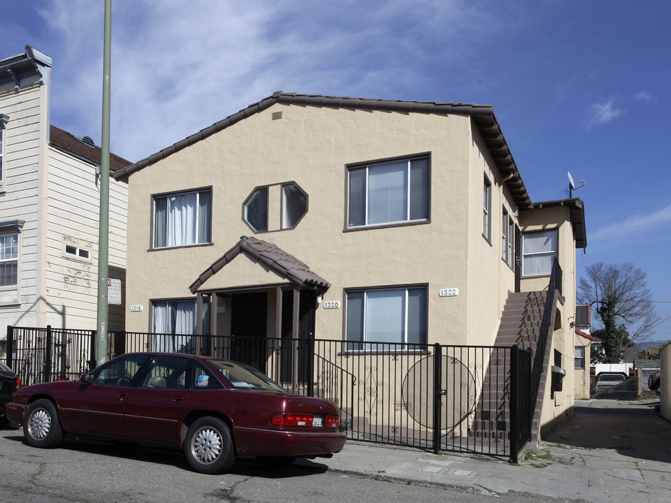 1322 E 18th St in Oakland, CA - Building Photo