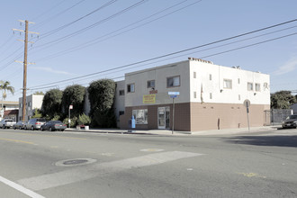 Orange Manor Apartments in Long Beach, CA - Building Photo - Building Photo