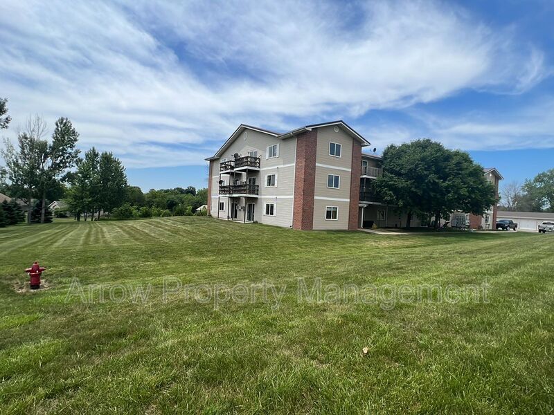 940 27th St in Clarinda, IA - Building Photo