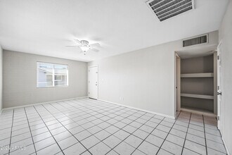 837 E Alice Ave in Phoenix, AZ - Building Photo - Building Photo