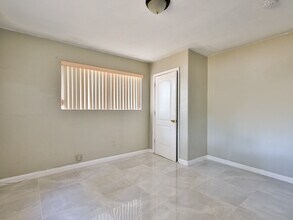 47 NW 151st St in Miami, FL - Building Photo - Building Photo