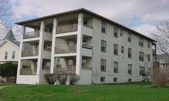 609 4th St Apartamentos