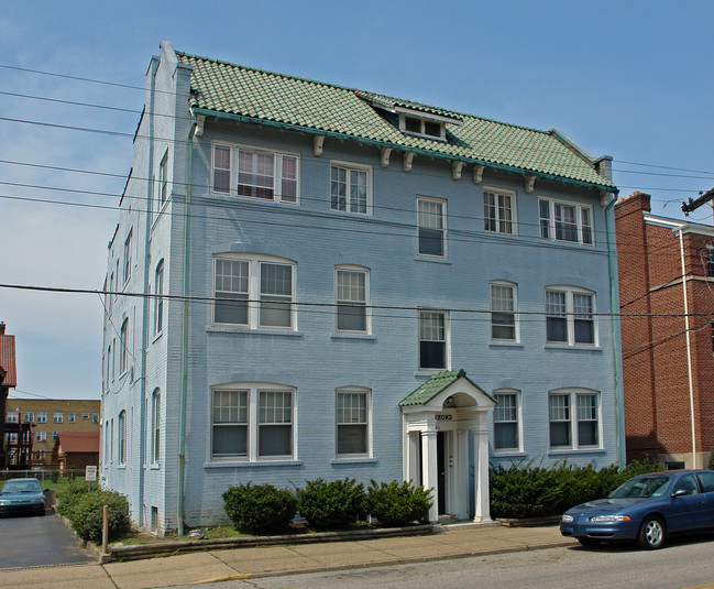 105 Bradford St in Charleston, WV - Foto de edificio - Building Photo