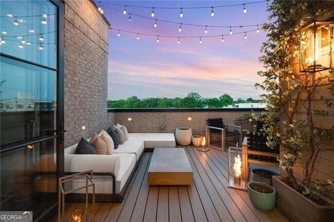661 Auburn Ave NE in Atlanta, GA - Building Photo - Building Photo