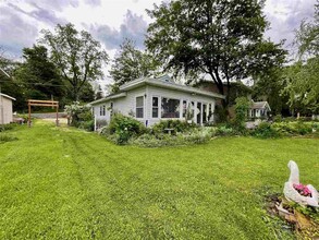 3089 Sunnyside St in Stoughton, WI - Building Photo - Building Photo