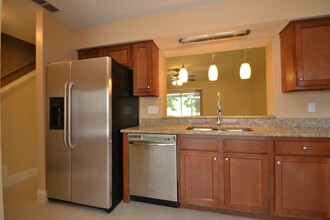 572 Green Spring Cir in Winter Springs, FL - Building Photo - Building Photo