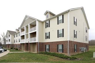 Ashby Green Apartment Homes in Louisville, KY - Foto de edificio - Building Photo