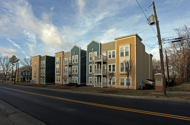 McAden Park Apartments in Charlotte, NC - Building Photo - Building Photo