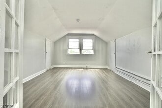 77 Birch St in Bloomfield, NJ - Building Photo - Building Photo