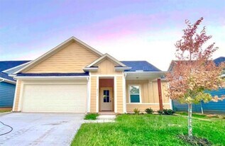 2109 Bluebonnet Ave in Denison, TX - Building Photo