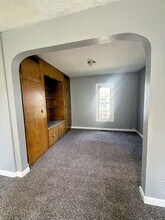 413 E Maple St in North Canton, OH - Building Photo - Building Photo