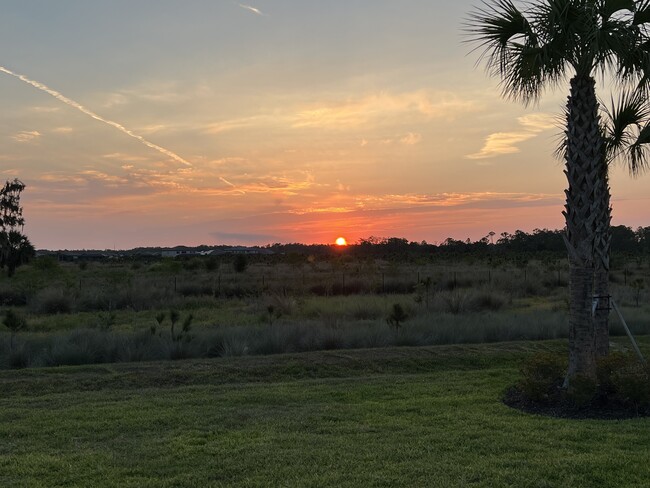 17576 Kinzie Ln in Estero, FL - Foto de edificio - Building Photo