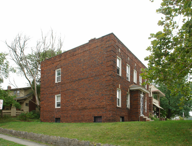 2910 N High St in Columbus, OH - Foto de edificio - Building Photo