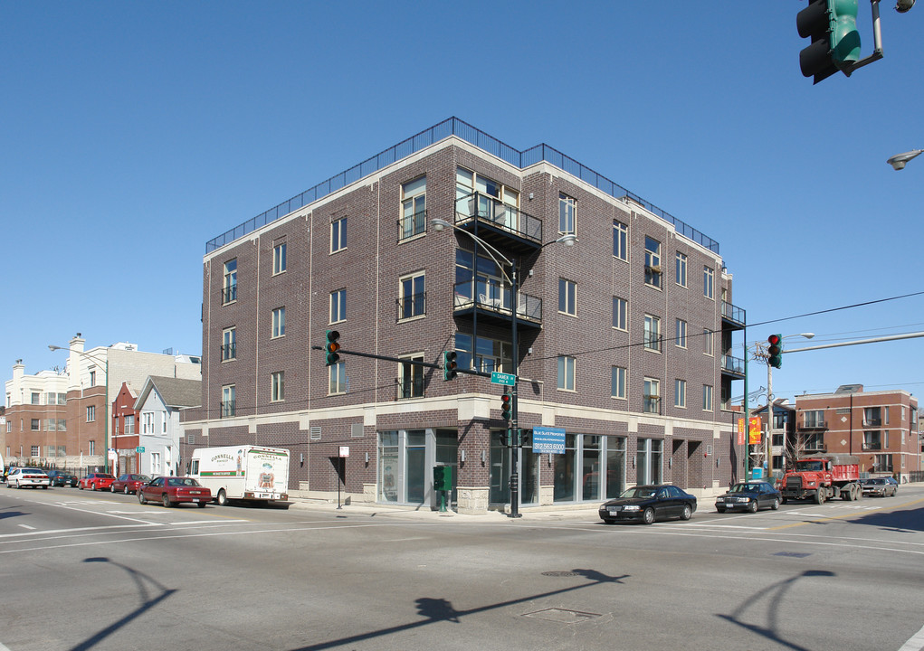 500 N Damen in Chicago, IL - Building Photo