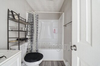 2916 Pleasant Ave in Norfolk, VA - Building Photo - Building Photo