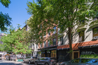 19 E 7th St in New York, NY - Building Photo - Primary Photo