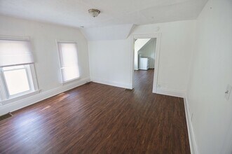 1027 Fulton St E in Grand Rapids, MI - Building Photo - Building Photo