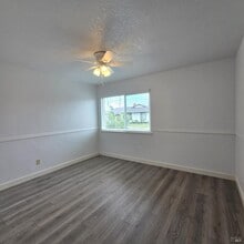 102 Laurel St in Vacaville, CA - Building Photo - Building Photo
