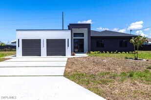 1111 SW Embers Terrace in Cape Coral, FL - Building Photo