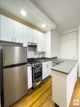 EAST 46 STREET, Unit 4K in New York, NY - Foto de edificio - Building Photo