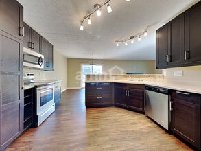 7730 Hillsdowne Cir in Maineville, OH - Building Photo - Building Photo