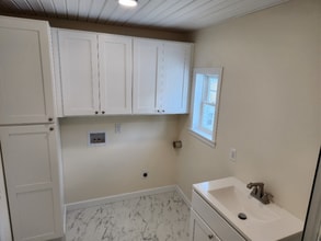 97 Loomis St, Unit 2 in Little Falls, NY - Building Photo - Building Photo