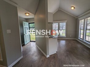 6375 N Fawn Hollow Cir in Memphis, TN - Foto de edificio - Building Photo