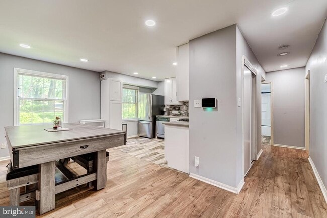 6012 Westchester Dr in College Park, MD - Building Photo - Building Photo