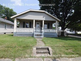 643 E Archwood Ave in Akron, OH - Building Photo