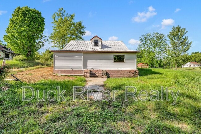 8447 Crawley Hill Rd in Mt Pleasant, TN - Building Photo - Building Photo