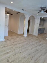 210 Clinton Ave in Roseville, CA - Building Photo - Building Photo