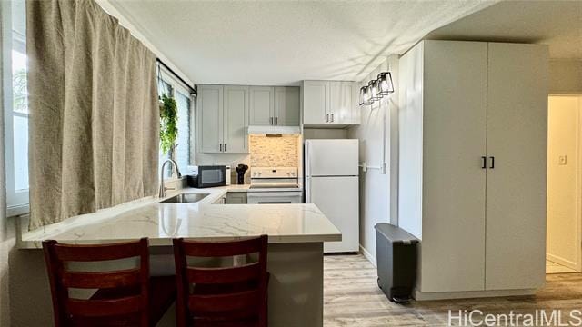 455 Lewers St in Honolulu, HI - Building Photo - Building Photo