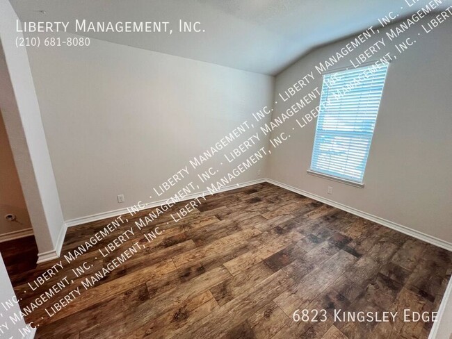 6823 Kingsley Edge in San Antonio, TX - Foto de edificio - Building Photo