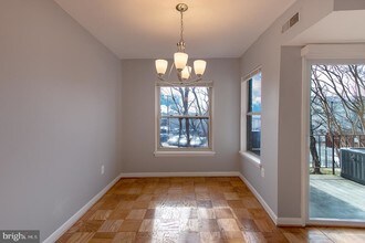 3825 St Barnabas Rd-Unit -103 in Suitland, MD - Foto de edificio - Building Photo